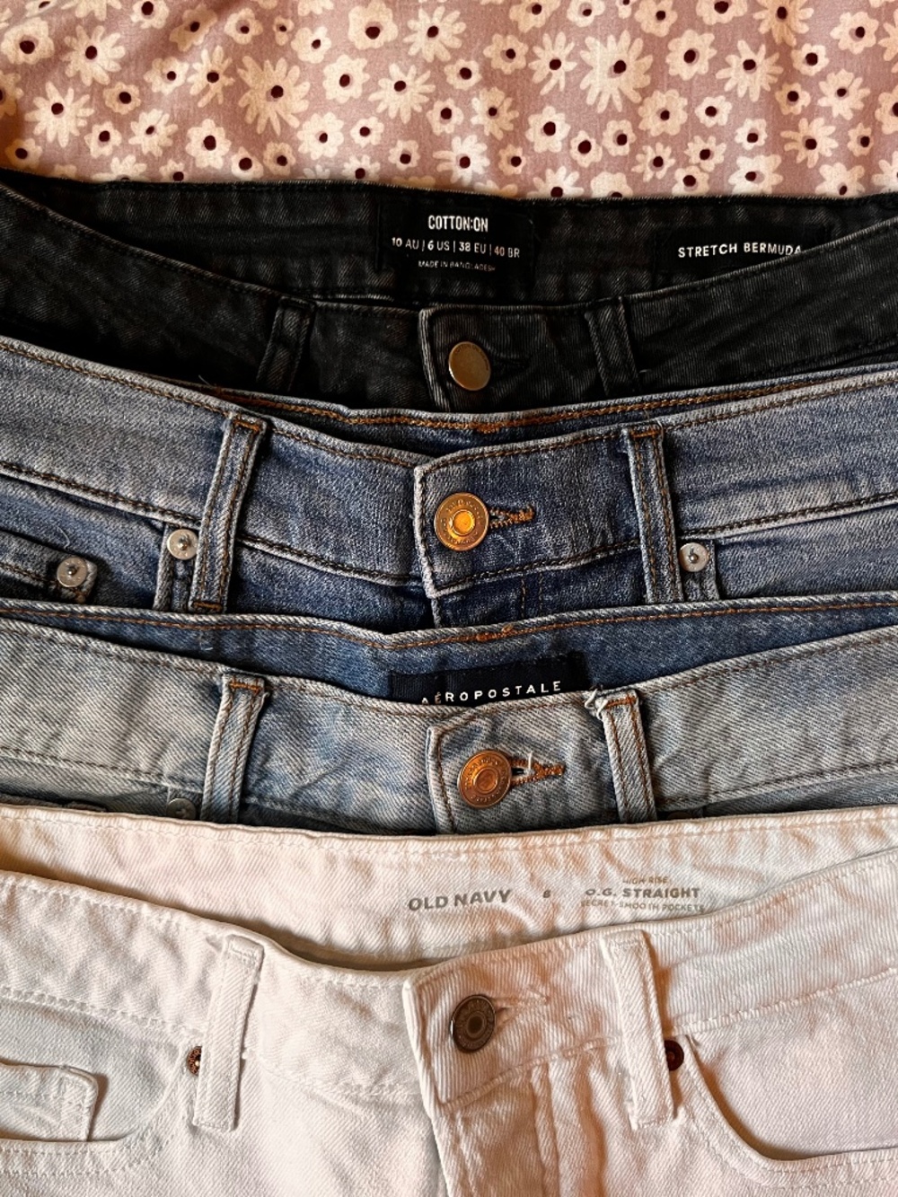 4 pairs denim shorts